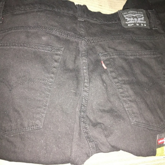 Levis Black Denim Jeans - Picture 3 of 6